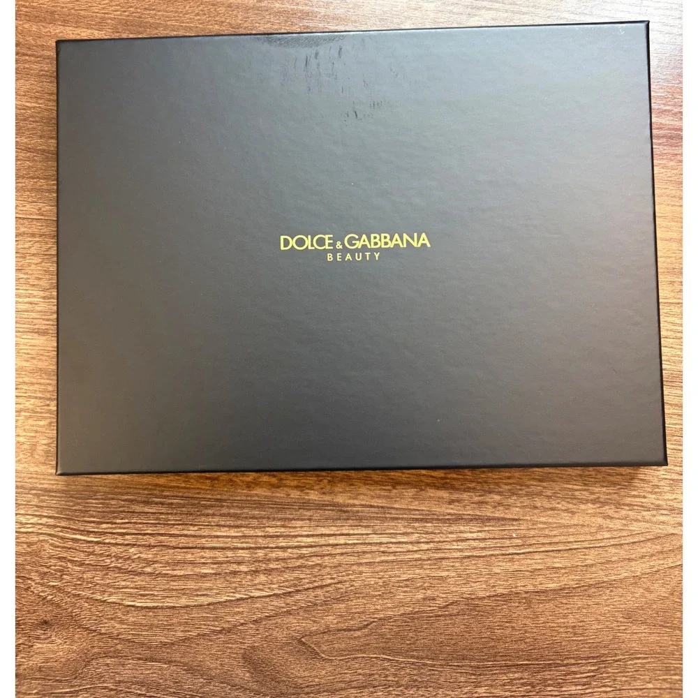 NIB Dolce & Gabbana Beauty Black Leather Pouch Gold Logo Cosmetic Bag Clutch